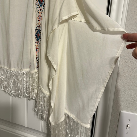 Boho Kimono with fringe - Picture 3 of 6
